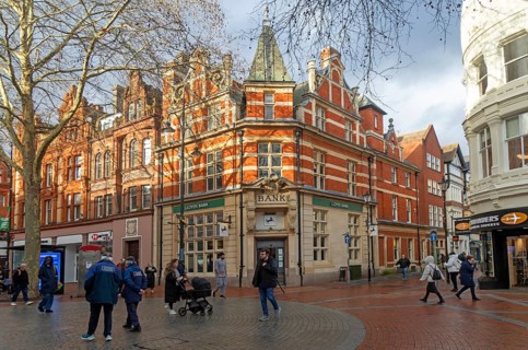Historic Lloyds Bank Victorian Gothic-style building, Broad Street, Reading, Berkshire, England, UK