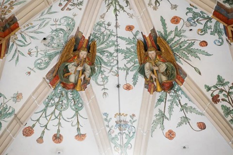 Trombone angel, vaulted ceiling with plant frescoes, choir room, Blaubeuren Abbey, Swabian Jura,