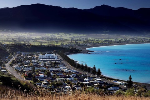 Panoramic view of the coastal town of Kaikoura and the adjacent mountains, Kaikoura, New Zealand