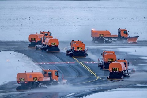 The onset of winter in North Rhine-Westphalia, flight operations are maintained at Düsseldorf