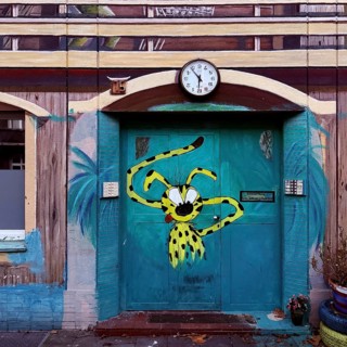 Kiefernstraße, residential street of the left-wing alternative scene with street art on house