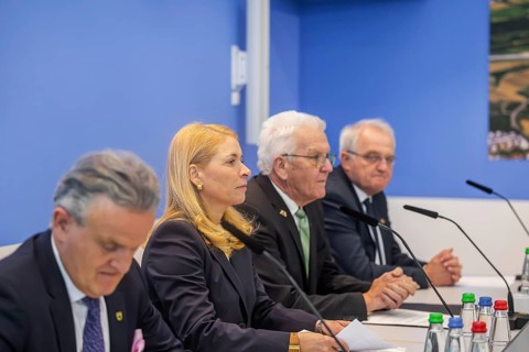 Special meeting of the Stuttgart 21 steering committee: from left Frank Nopper (Mayor of