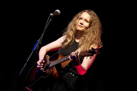 Magda NOVELS, concert as part of the record release tour for the album Vol.1 Shadow Work at