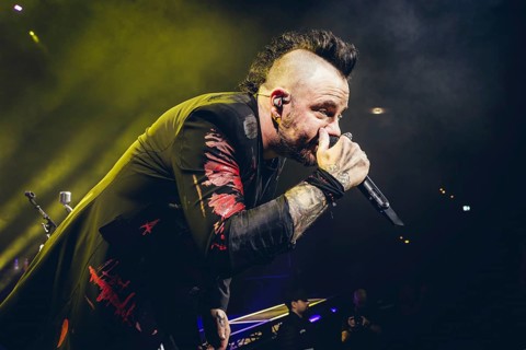 Singer Adam Gontier from Three Days Grace live on tour 25 at Berlin's Tempodrom on 19.11.2025