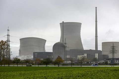 Demolition of the 160m high cooling towers of the disused Gundremmingen nuclear power plant (AKW