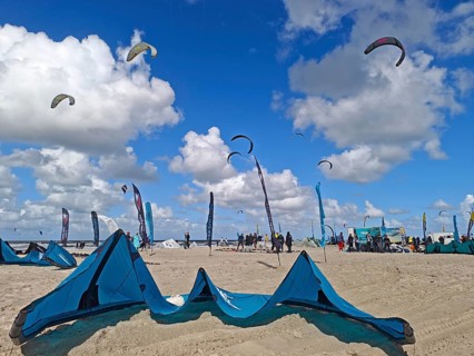 California kitesurfing Masters 2025, kitesurfing on the North Sea beach on the edge of the UNESCO