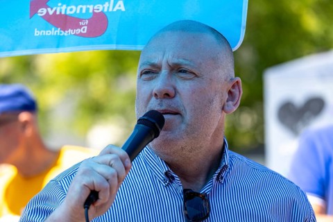 Ludwigshafen: Joachim Paul gives a speech at a rally in the Maudach district*** The election
