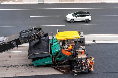 Rehabilitation of the A52 motorway near Essen, an 8 km long section between the Essen-Kettwig