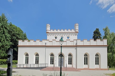 Gothic house with battlements and corner turrets, neo-Gothic, white, museum, Dornholzhausen, Bad