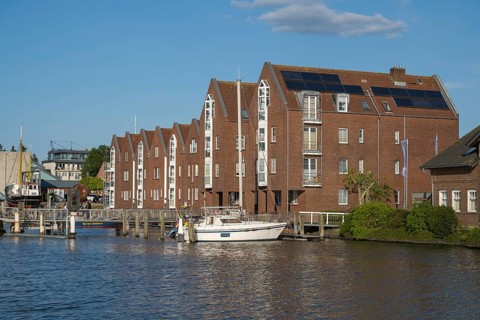 Gabled houses on the harbour, multi-family houses, Husum, North Sea, North Frisia,