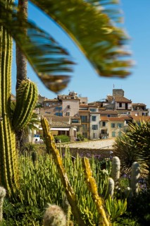 Picturesque town by the sea, Antibes, Provence Alpes Côte d'Azur, South of France, France
