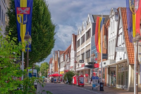 Buildings and shops in Lange Straße in the historic old town centre of Nienburg an der Weser.