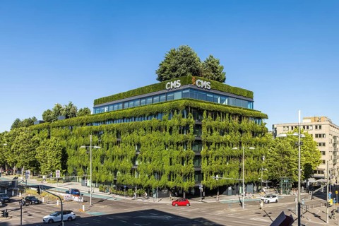 Calwer Passage, green building for a better urban climate. Around 11, 000 plants adorn the building