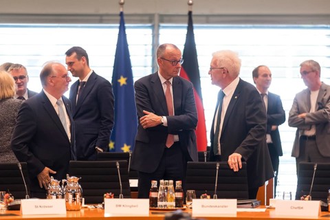 Friedrich Merz (CDU, Federal Chancellor) and Winfried Kretschmann (Bündnis90/Die Grünen, Minister