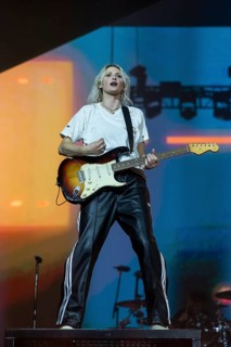 Emily Armstrong, lead singer of Linkin Park live on From Zero World Tour 2025 at the Olympiastadion