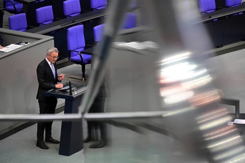 Wilfried Öllers (CDU/CSU) speaks on the agenda item Minimum Wage Act in the eleventh session of the