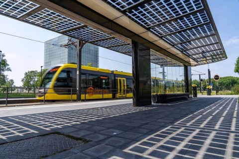 New bus and tram stops at Science Park Utrecht, Utrecht University, the stops have been redesigned,