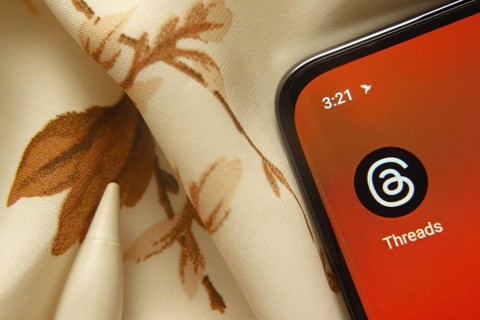 Dhaka, Bangladesh- 07 May 2025: Threads app icon is seen on smartphone