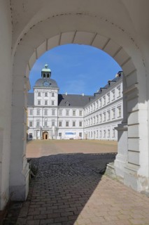 Tor tor to the inner courtyard of the baroque castle Neu-Augustusburg, Weißenfels, Saxony-Anhalt,