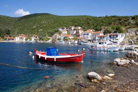 Boats in the harbour of Agia Kiriaki on the Aegean Sea, Pelion or Pelion Peninsula, Magnisia,