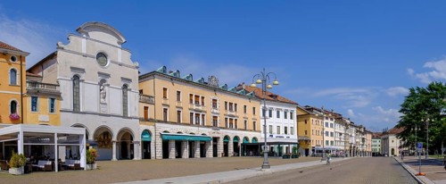 Piazza dei Martiri, historic centre, Belluno, Veneto, Italy