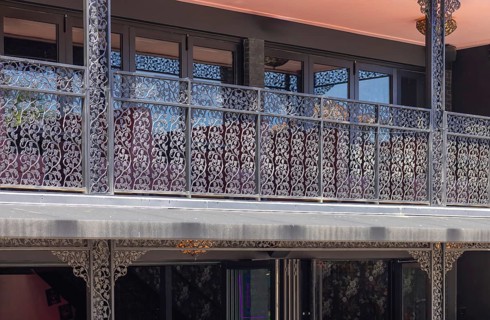 Fort Lauderdale, Las Olas Boulevard, travel attraction with shops, restaurants and entertainment