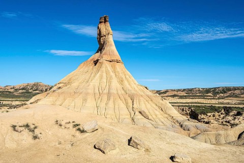 Castildetierra rock formation, semi-desert, Bardena Blanca area, Bardenas Reales Nature Park,