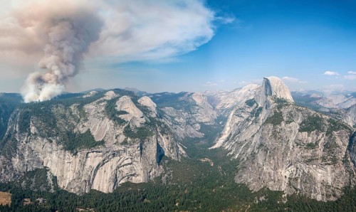 View from Glacier Point to Yosemite Valley with Half Dome, Forest fire with smoke, Yosemite