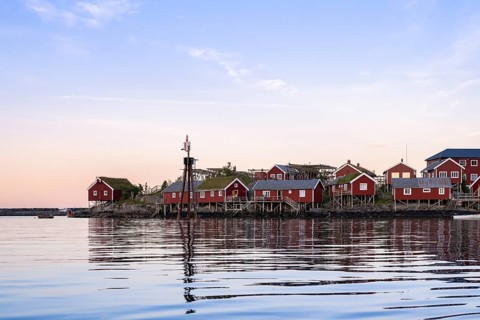 Rorbuer cabins in the fishing village of Reine, Reinefjord, Lofoten, Norway