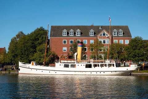 Historic steamship, Prinz Heinrich, from 1909, sight, Leer, East Frisia, Lower Saxony, Germany