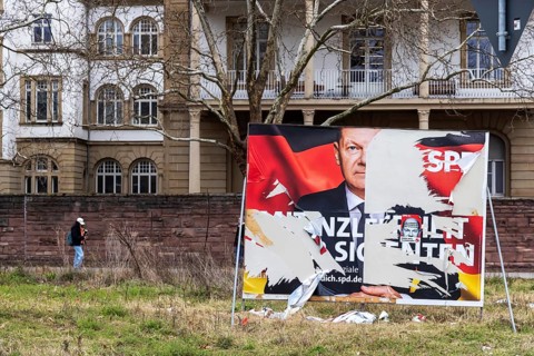 Election poster of the SPD party with Olaf Scholz for the Bundestag election 2025. BTW25. The large