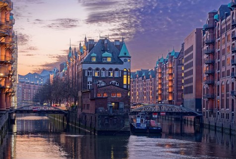 The moated castle in Hamburg's Speicherstadt between the Holländischbrookfleet and the