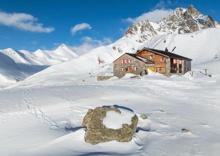 SAC Alpine Club hut in winter, Chamanna d'Es-cha, Pitz Blaisun, Albula Alps, Grisons, Switzerland