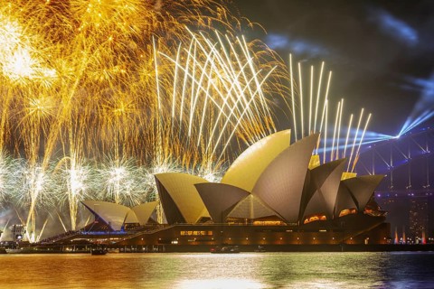 Sydney 2021 Australia Day fireworks in the harbor