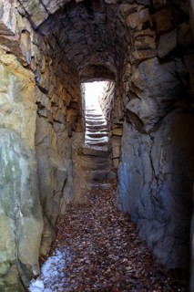 The so-called dwarf cave near the Schönen Höhe in winter, Dürrröhrsdorf-Dittersbach, Saxony,