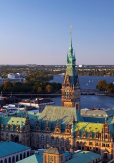City view from above with the town hall and the Alster, Hamburg, Germany