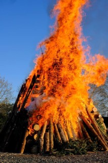 Easter fire, custom, fire, Easter, pyre, flames, burning, burning logs, wood, bonfire, romance,