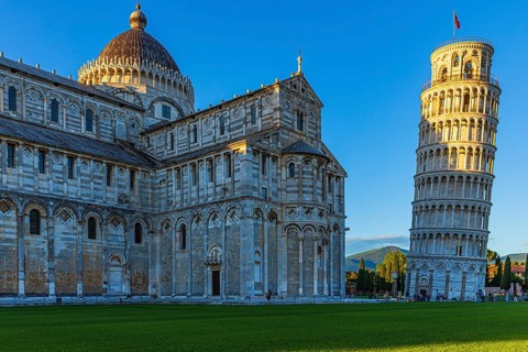 The Cathedral of Santa Maria Assunta and the Leaning Tower in the evening light, Pisa, Tuscany,