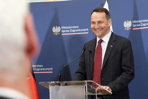 Polish Foreign Minister Radoslaw Sikorski at a joint press conference with his German counterpart,