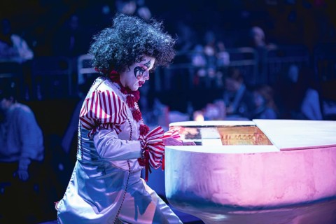 Piano player at Cavalluna in the Berlin Uber Arena on 11/01/2025