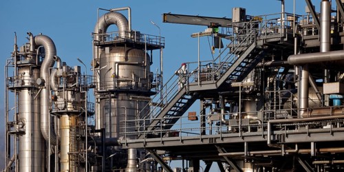 Worker on a line at the Ineos chemical plant, Moers, North Rhine-Westphalia, Germany