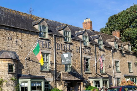 The Bull Hotel and public house, village of Fairford, Cotswolds Gloucestershire, England, UK