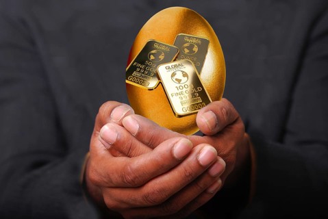 Symbolic image, gold, golden egg, speculation, security, currency reserve, stock exchange,