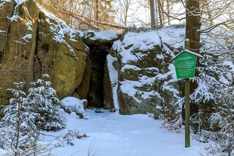 The so-called dwarf cave near the Schönen Höhe in winter, Dürrröhrsdorf-Dittersbach, Saxony,