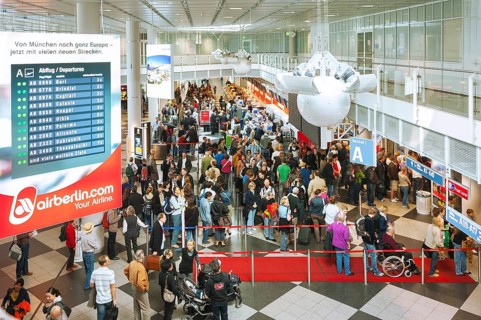 Munich Airport, check-in, many travellers, Munich, Bavaria, Germany