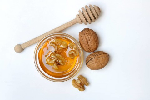 Walnuts in blossom honey, honey and walnuts