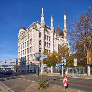 Yenidze tobacco factory, historical factory, oriental buildings, signpost to the car park,