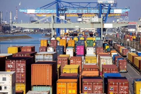 The port of Mannheim is one of Europe's most important inland ports and container terminals. Sea
