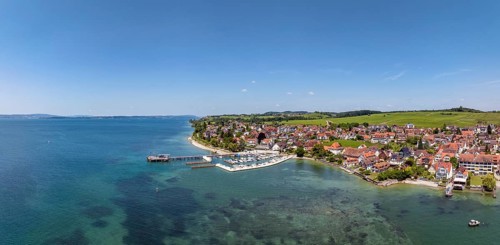 Luftbild, Panorama von der Bodenseegemeinde Hagnau, Winzerdorf und beliebter Ferienort am Bodensee,