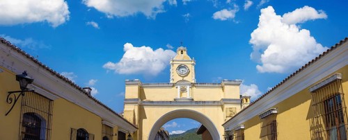 Guatemala, Santa Catalina arch in Antigua in historic city center Barrio Historico